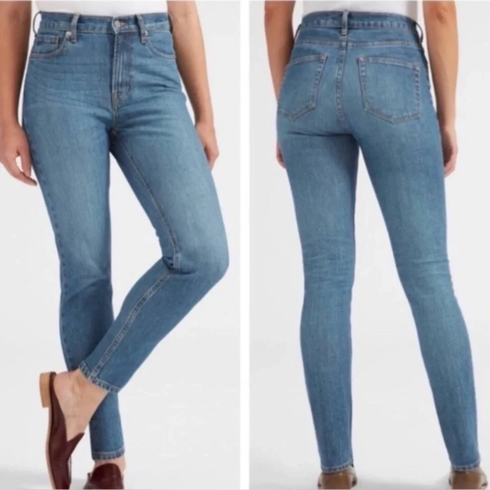 Everlane High Rise Classic Ankle Jean Vintage Light Wash Blue Size 30